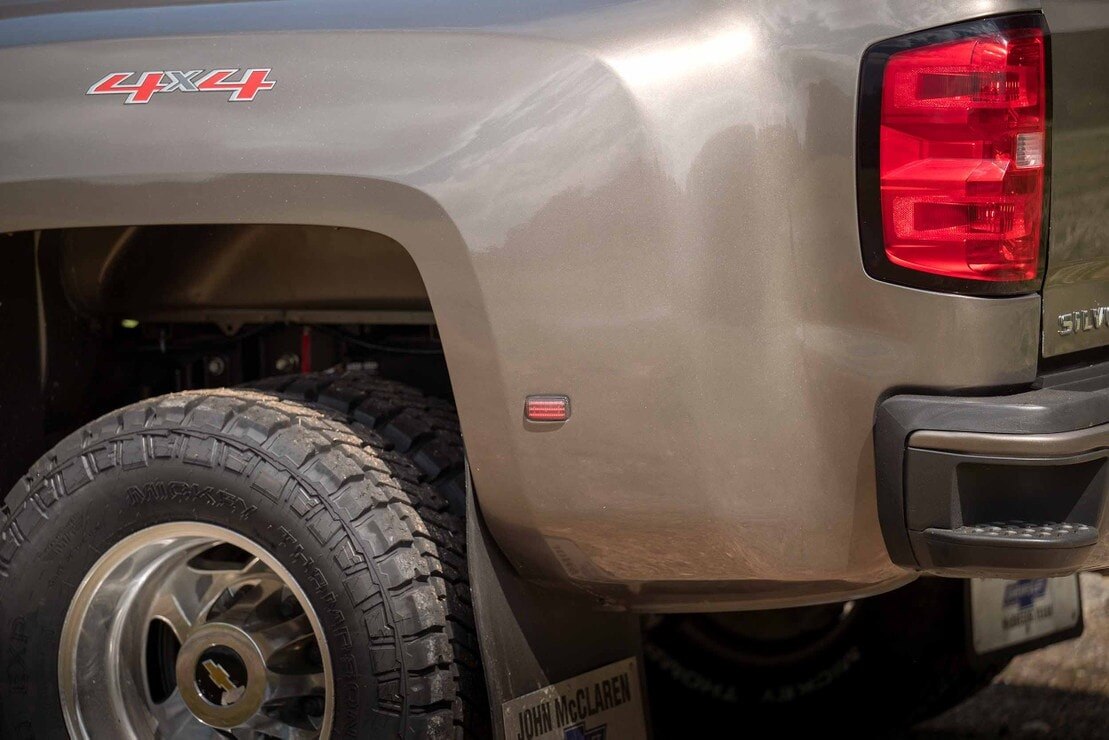 Chevy Silverado HD/GMC Sierra HD (15+) XB LED Side Markers